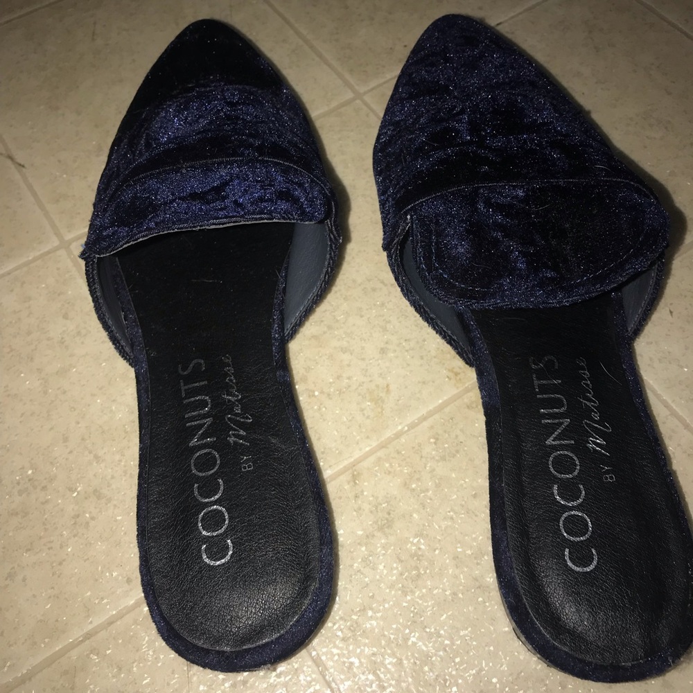 Blue velvet mules